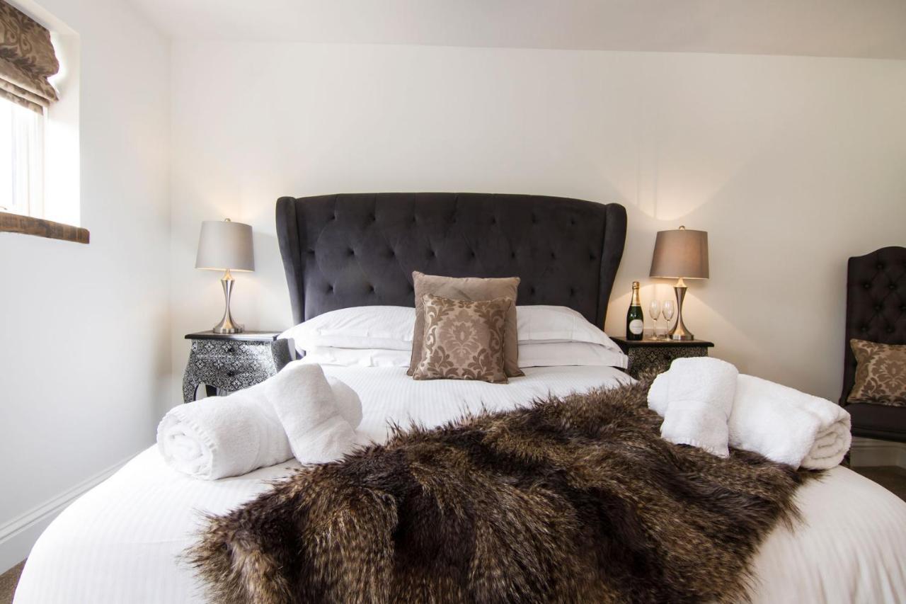 Romneys Apartments & Suites Kendal Ngoại thất bức ảnh